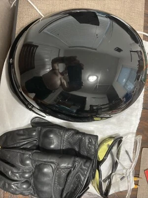 motorcycle helmet  Size Medium Comes With Leather Gloves XL  And Two Glasses - Image 1 of 2