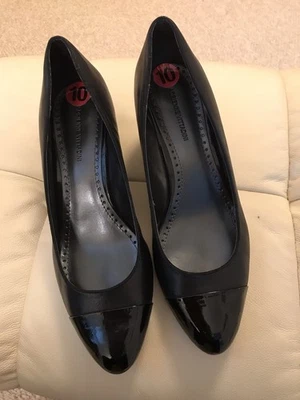 Adrienne Vittadini cuero negro y charol Foto 1 de 4