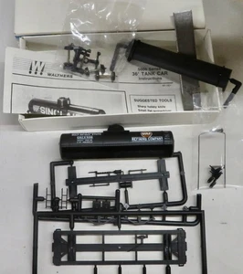 WALTHERS HO Scala Kit 932-5011 - 36’ Tank Car Gulf - #5016 Kit - Nuovo con scatola - Foto 1 di 4