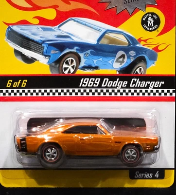 Hot Wheels 1969 Dodge Charger RLC Neo-Classics Red Line Club Car HWC 04656/11000 - Image 1 of 4