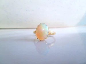 Natural Opal Gemstone Vintage Cocktail Ring 18k Solid Yellow Gold Ring - Picture 1 of 7