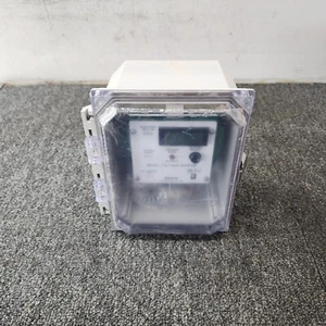 Invalco Model 4728 BS&W Monitor - Picture 1 of 9