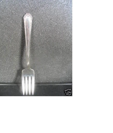 TENEDOR ENSALADA STERLING NATIONAL MARIANNE 5 7/8" Sin Mono Foto 1 de 1