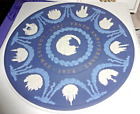 WEDGWOOD THE FIRST DECADE CHRISTMAS PLATE 1969-1978 IN PORTLAND BLUE BOXED 9.5in