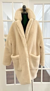 Abrigo de peluche de gran tamaño L crema BCBG MaxAzria para mujer nuevo con etiquetas - Imagen 1 de 6