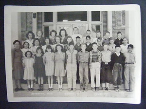 Foto de clase de niños escolares Riverton Wyoming WY grado 6 5" x 7" 1946-47 vintage - Imagen 1 de 2