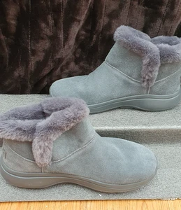 Skechers Go Walk Arch Fit Cherish Women's charcoal Boots Suede UK 7 new S1 - Picture 1 of 5
