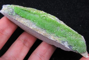 75g shining green pyromorphite crystals minerals specimens from China! - Picture 1 of 7