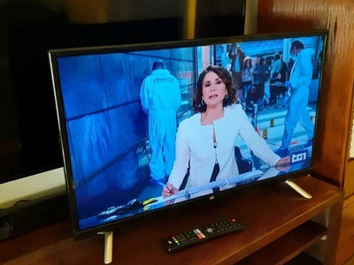 TV led 32"  HD DvbT2 - Image 1 of 4