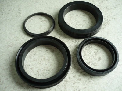 Dichtsatz Dichtung VEB Hubzylinder T157 Universallader Zwiebelzieher Hühnerknie - Bild 1 von 4