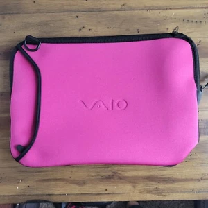 Genuine Sony VAIO Pink/Black Reversible Notebook Sleeve Fits 14" Laptop - Picture 1 of 8