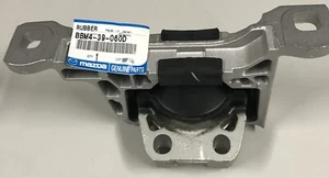Genuine Mazda 3 BK BL 2003-2010 2.0L 2003-2010 Right Engine Mount BBM439060D - Picture 1 of 2