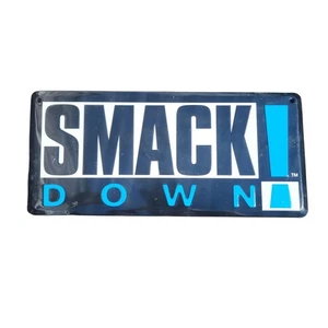 Letrero de colección 2001 WWF WWE SmackDown Wrestling Jakks Pacific Room matrícula metal - Imagen 1 de 3