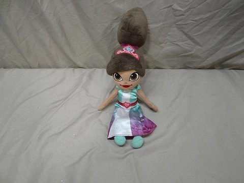 Nella The Princess Knight Stuffed Doll Plush by Nickelodeon Cover