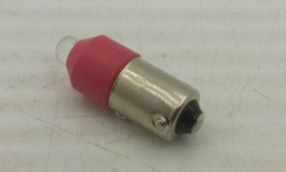 МОЛОТОК НОЖНОЙ 35-2158-74 СВЕТОДИОДНАЯ ЛАМПОЧКА КРАСНАЯ 6-12В ННБ - Изображение 1 из 4