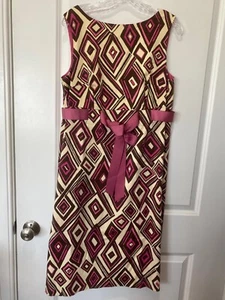 Vestido Avenue Talla 14 Geométrico Marrón Caqui Funda Geométrica - Imagen 1 de 6