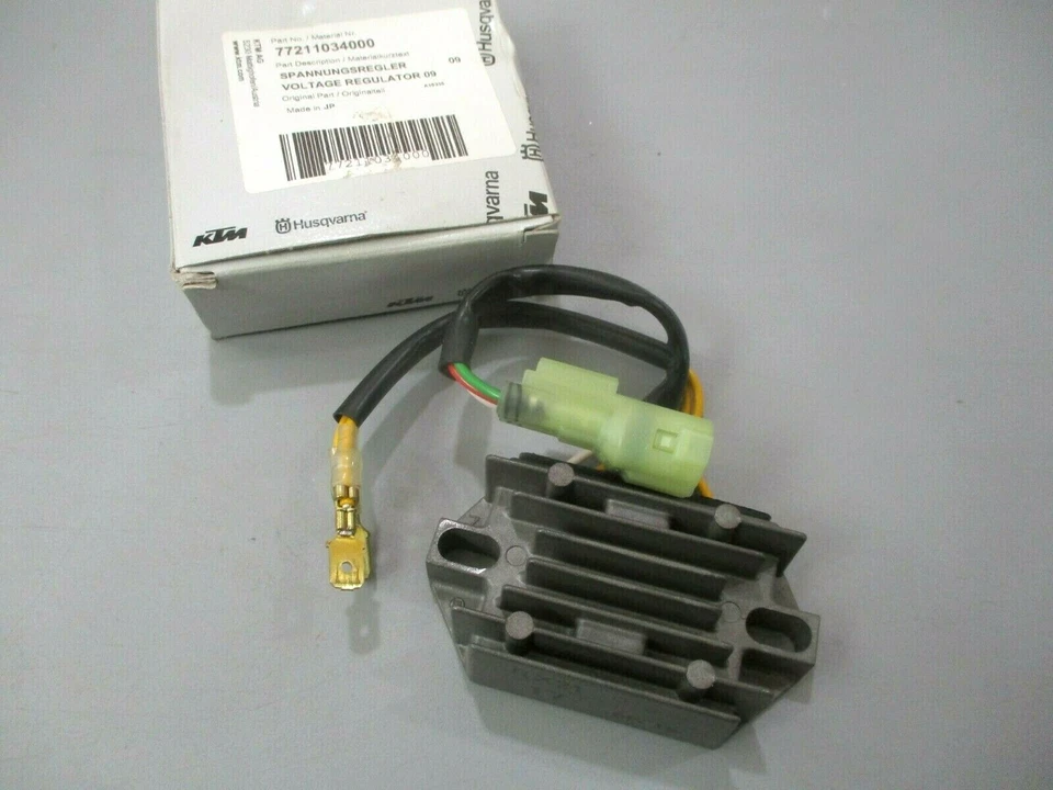 New OEM KTM 2011-2022 250 350 450 Voltage Regulator 77211034000 - Image 1 of 1