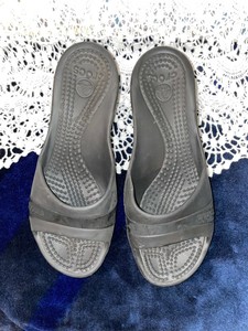 Las mejores ofertas en Caucho Crocs Alto (3-3.9 pulgadas) altura del tacón  Sandalias para mujeres | eBay