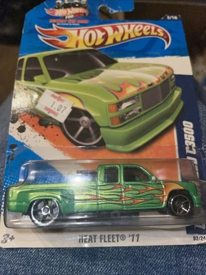 Hot Wheels Customized C3500 Heat Fleet '11 Series - Verde 1:64 - Imagem 1 de 4