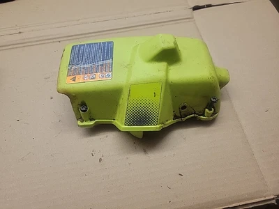 Cubierta superior de motosierra con tornillos OEM Poulan Wild Thing 18”/42cc Foto 1 de 4