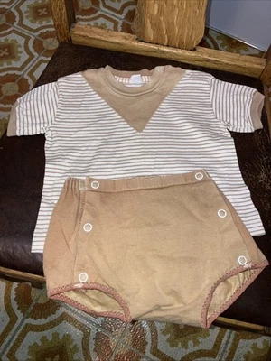 Conjunto de camisas vintage Carters talla 1 para niños años 50 con pantalones a presión forrados de plástico Foto 1 de 4