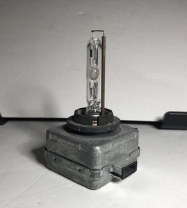 Working OEM D1S Xenon HID XenArc Bulb OSRAM 66043 - Picture 1 of 4