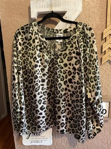Ivy Jane Olive Leopard Print Satiny Long Sleeve Top Blouse Women’s Size S/M - Picture 1 of 2