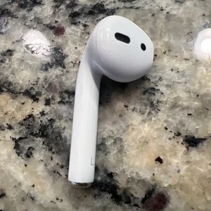 Apple AirPod 2nd Gen. Left Side A2031 Replacement OEM AirPods D39 - Photo 1 sur 6