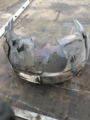 FORD FIESTA MK7 10-17  FRONT DRIVER RIGHT SIDE ARCH LINE SPLASH GUARD - Image 1 of 4