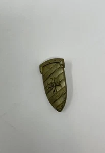 NM COND TMNT TEENAGE MUTANT NINJA TURTLES SHIELD FOR 1992 KING LIONHEART RARE - Picture 1 of 12