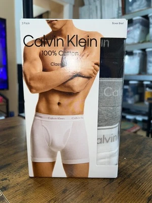Calzoncillo boxer Calvin Klein 100 % algodón calce clásico, mediano para hombre (32-34) nuevo en caja. Foto 1 de 4