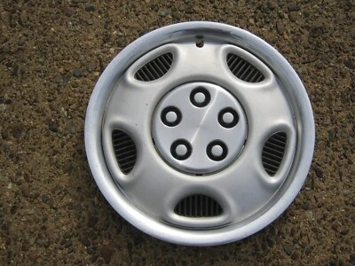 Cubierta de rueda tapacubos de 15 pulgadas One Factory 1991 a 1993 Dodge Grand Caravan Foto 1 de 4