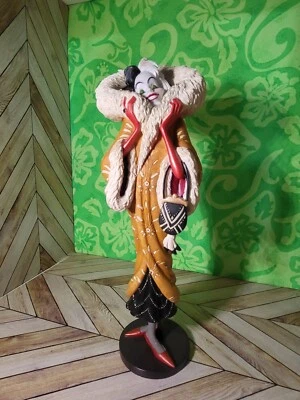 Enesco Disney Vetrina Couture de Force Art Deco Crudelia De Vil 4057172  - Immagine 1 di 4