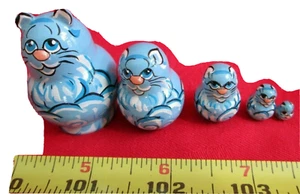 Muñeca Anidación Rusa Gatos/Hecha a Mano/Tamaño Micro/Juego de 5 piezas/Azul/ENVÍO GRATUITO EN EE. UU. - Imagen 1 de 2