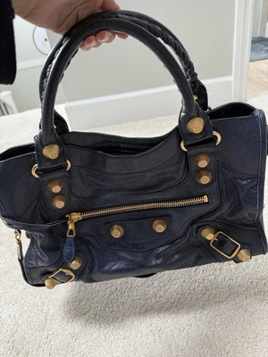 Auténtico Bolso Mediano BALENCIAGA City Cuero Agneau con Herrajes Gigantes Oro 21 Foto 1 de 4