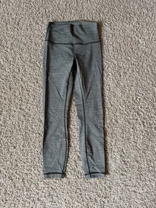 "Leggings Lululemon Wunder Under Gris Verde Rayas 25"" Entrepierna Talla 6" - Imagen 1 de 5