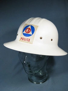 Nice Vintage Civil Defense Auxiliary Police Helmet - Picture 1 of 9
