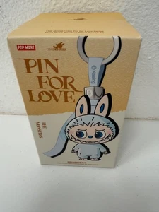 NIB NEU Pop Mart The Monsters Labubu Pin For Love A-M Blindbox Plüschtier IN USA - Bild 1 von 6