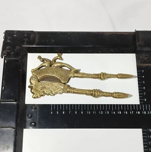 Cuchillo de tabaco antiguo en forma de pavo real siglo XX dC - Imagen 1 de 6
