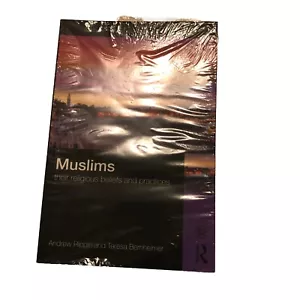 Muslims: Their Religious Beliefs and Practices 5th Edition Rippin & Bernheimer - Foto 1 di 8