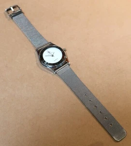 VINTAGE CALVIN KLEIN QUARTZ WATCH UNISEX - Picture 1 of 3