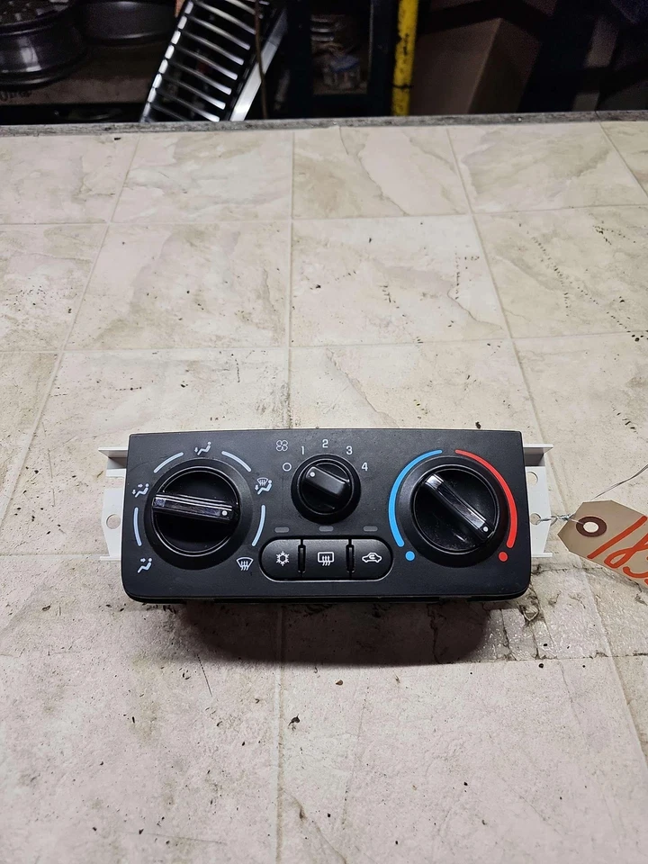 Chevy Cobalt 05-06 2005-2010 calentador de persecución aire acondicionado control de temperatura Foto 1 de 4