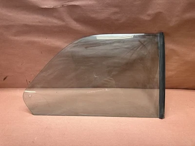 Vidrio ventana ventilación trasera derecha BMW 2002 1502-2002tii OEM 93 k millas Foto 1 de 4