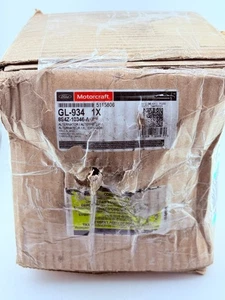 GENUINE OEM Ford MotorCraft GL-934 Alternator 8S4Z-10346-A 8S4T-10300-AD - Bild 1 von 3