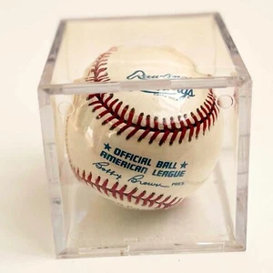 Mo Vaughn Signed Rawlings OAL Baseball -Boston Red Sox Autograph in display case - Picture 1 of 5