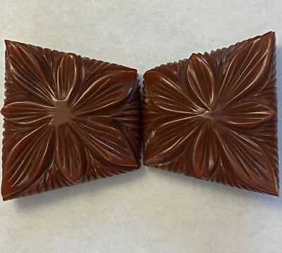 Preciosa hebilla de cinturón de baquelita tallada floral probada color chocolate 2,75"x1,59" Foto 1 de 4