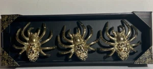 NEU IM KARTON HALLOWEEN DEKOR - CHRISTIAN SIRIANO NEW YORK - GOLDFARBENE METALLSPINNE SET 3 - Bild 1 von 3
