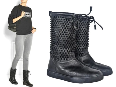 Christian LOUBOUTIN ~Surlapony Spike Shearling Boots ~ EE. UU.: 8; UE: 38 -AUTÉNTICAS Foto 1 de 4