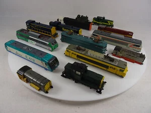 Lote de piezas de repuesto de carcasa de locomotora HO, 14 carcasas, usadas, defectuosas, sin edición - Imagen 1 de 5