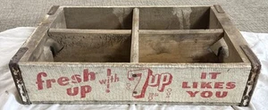 Cassa di legno vintage anni '60 in legno rinfrescata 7-Up Racine, Wisconsin - Foto 1 di 6